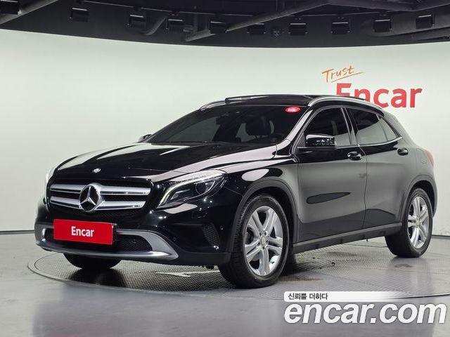 Mercedes-Benz GLA-Class 2016