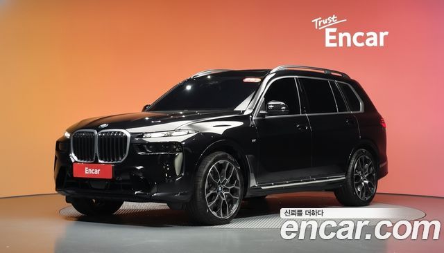BMW X7 2025