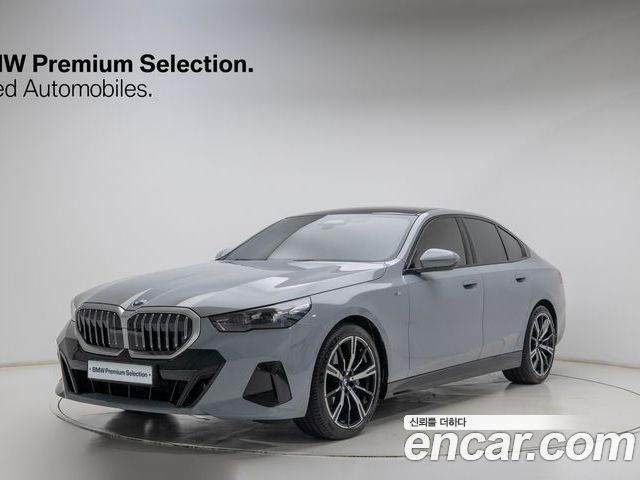 BMW 5-Series 2024