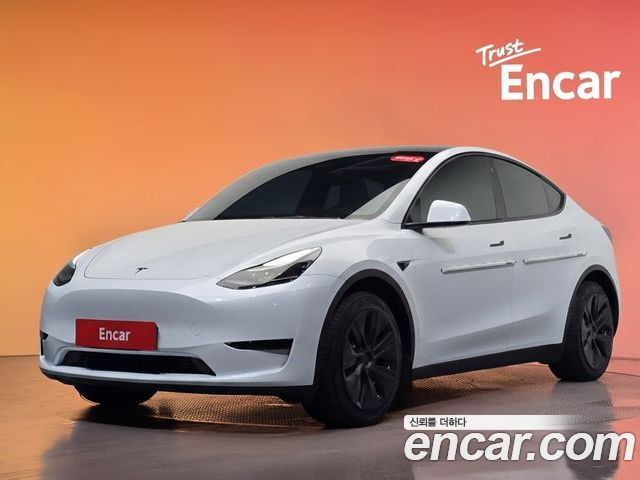 Tesla Model Y 2023