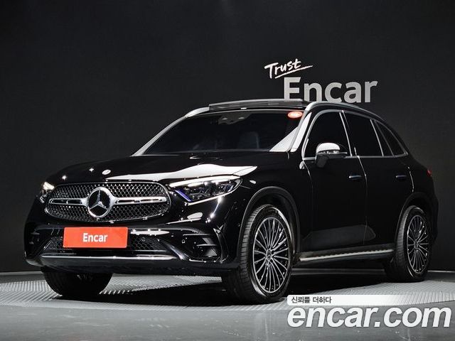 Mercedes-Benz GLC-Class 2023