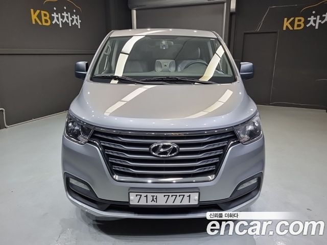 Hyundai Starex 2018