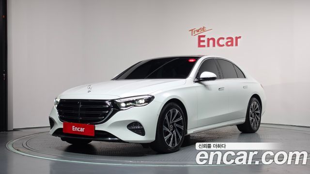 Mercedes-Benz E-Class 2024
