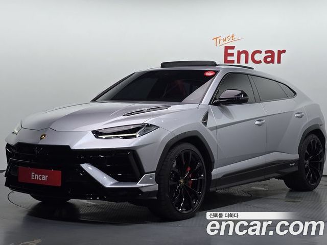 Lamborghini Urus 2024
