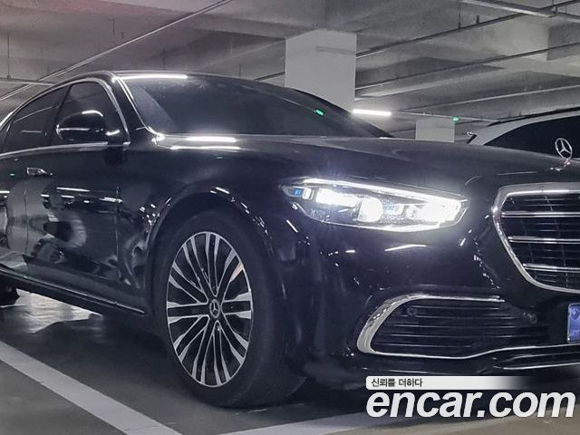 Mercedes-Benz S-Class 2021