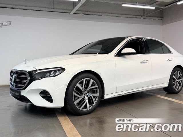 Mercedes-Benz E-Class 2024