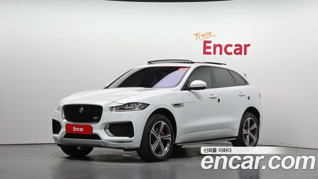 Jaguar F-PACE 2017