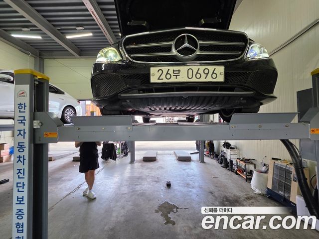Mercedes-Benz E-Class 2016