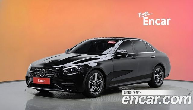 Mercedes-Benz E-Class 2023