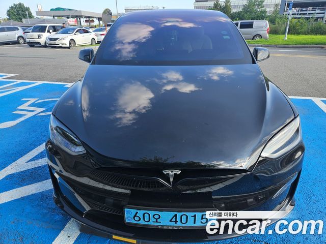 Tesla Model X 2023