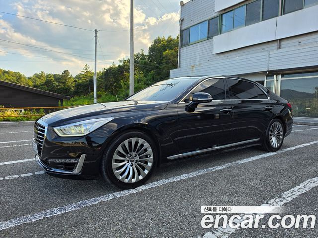 Genesis EQ900 2017