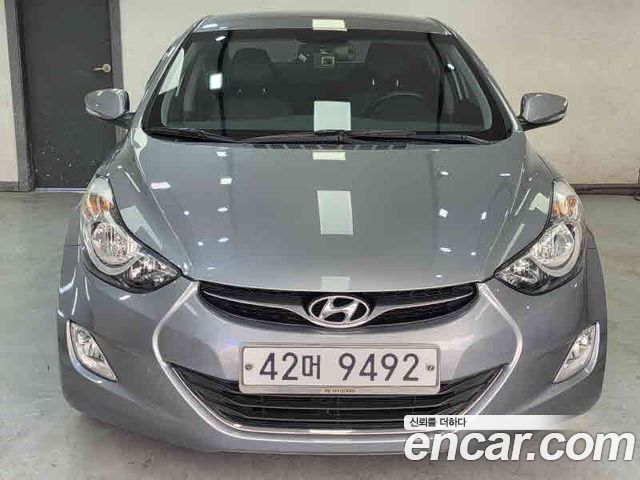 Hyundai AVANTE 2013