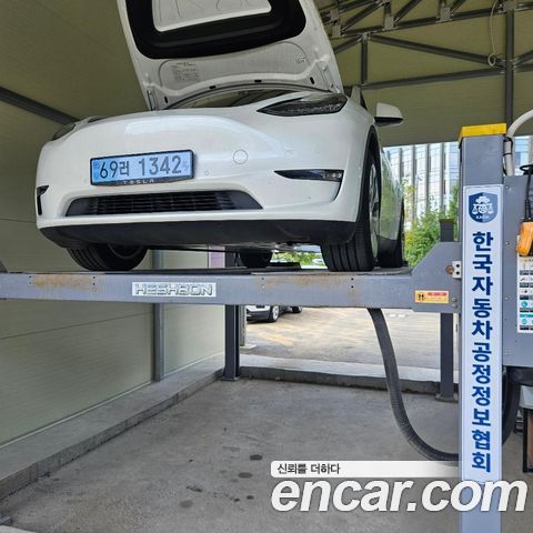 Tesla Model Y 2022