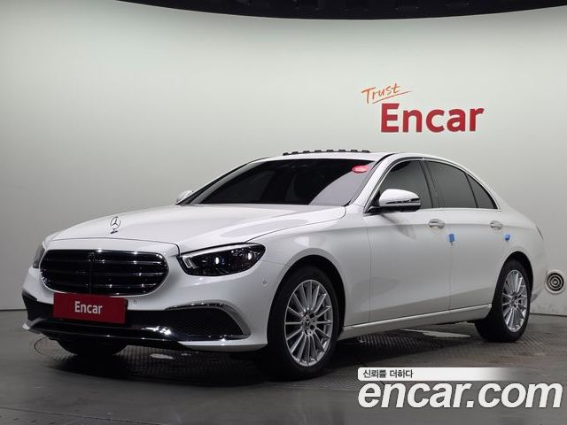 Mercedes-Benz E-Class 2022