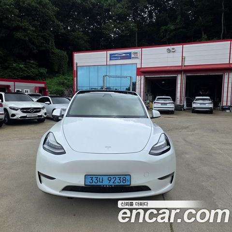 Tesla Model Y 2021