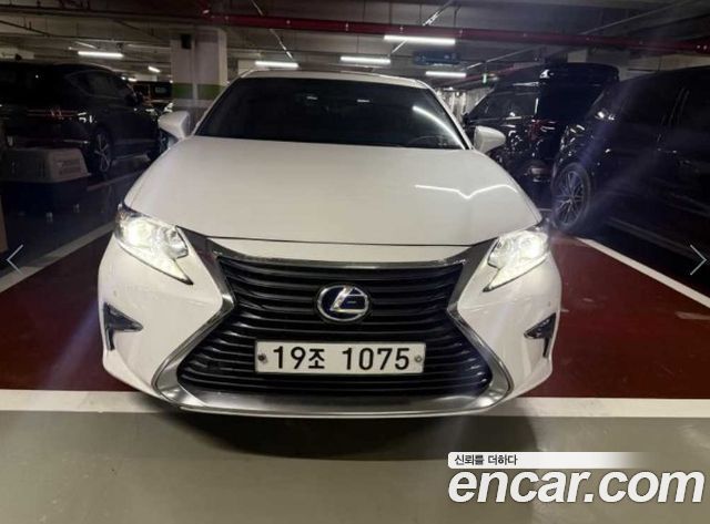 Lexus ES 2018
