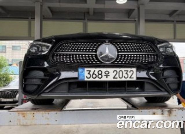 Mercedes-Benz E-Class 2021