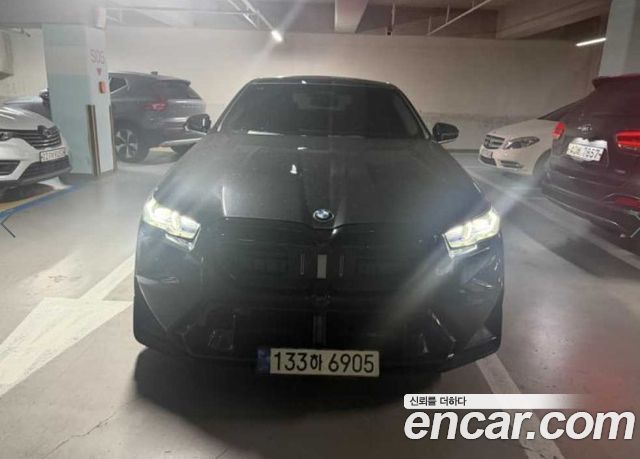 BMW 5-Series 2024