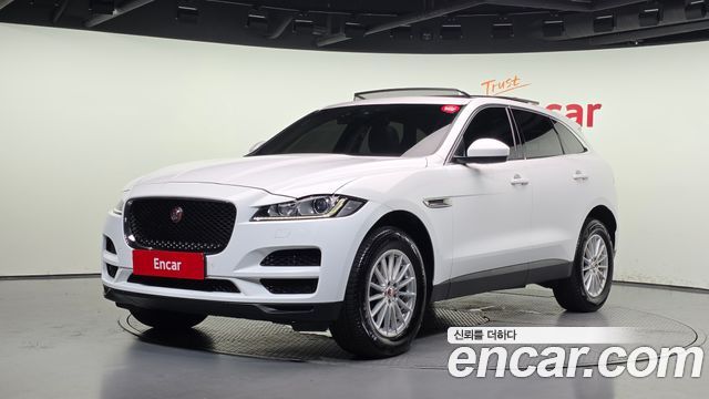 Jaguar F-PACE 2017