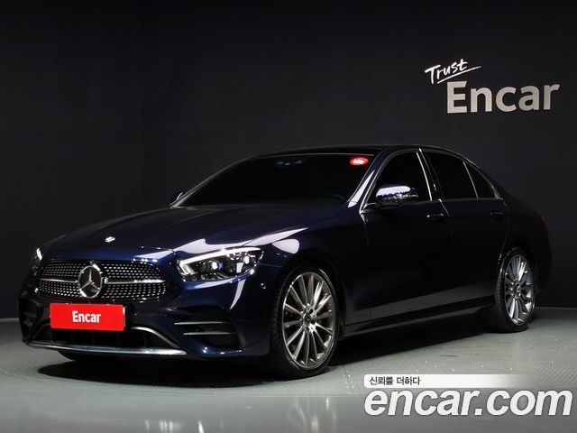 Mercedes-Benz E-Class 2022