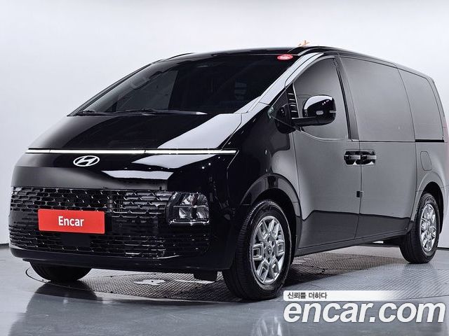 Hyundai Staria 2025