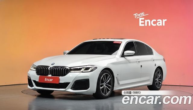 BMW 5-Series 2023