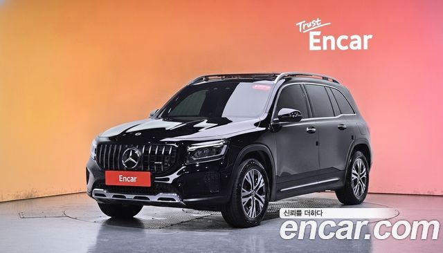 Mercedes-Benz GLB-Class 2024