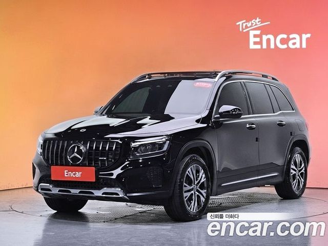 Mercedes-Benz GLB-Class 2024