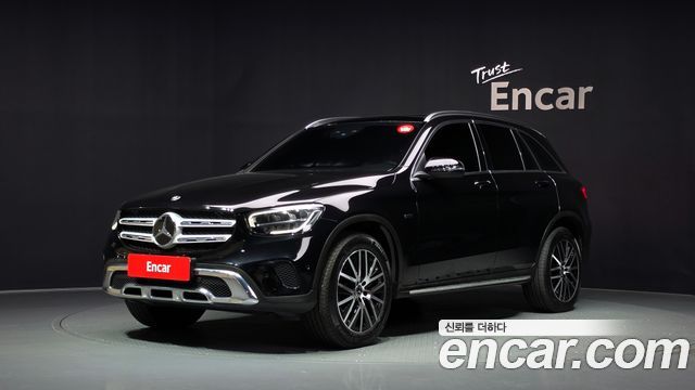 Mercedes-Benz GLC-Class 2021