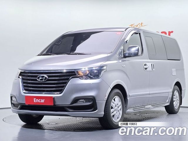Hyundai Starex 2018