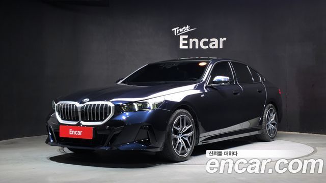 BMW 5-Series 2025