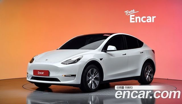 Tesla Model Y 2022