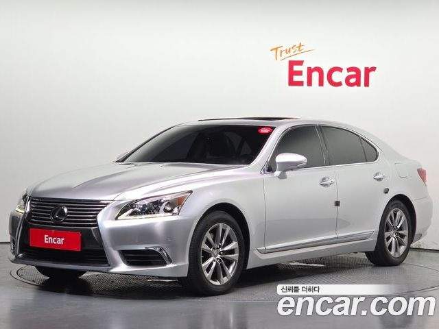 Lexus LS 2016