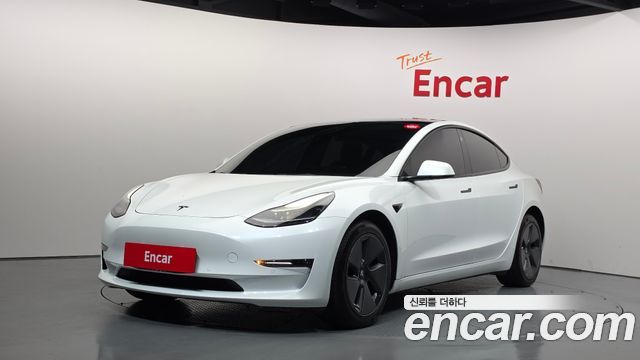 Tesla Model 3 2022
