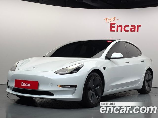Tesla Model 3 2022