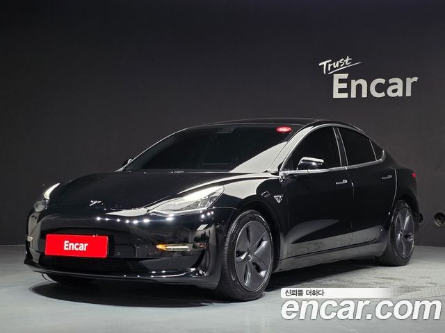 Tesla Model 3 2020