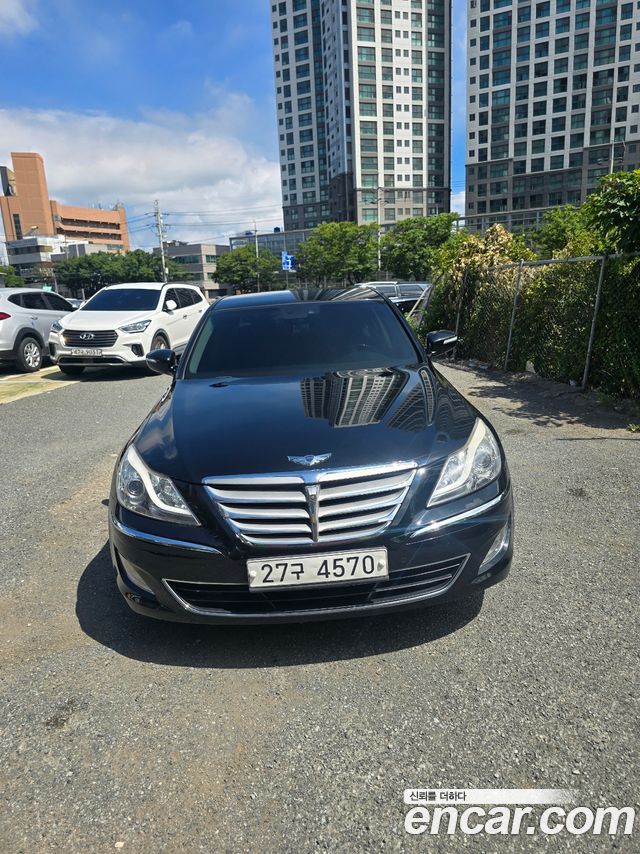 Hyundai Genesis 2013