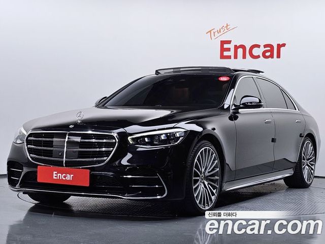 Mercedes-Benz S-Class 2024