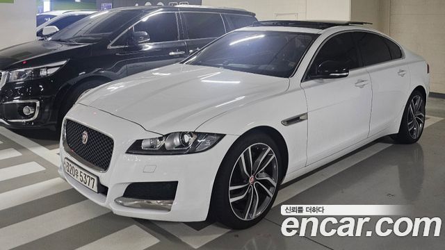 Jaguar XF 2016