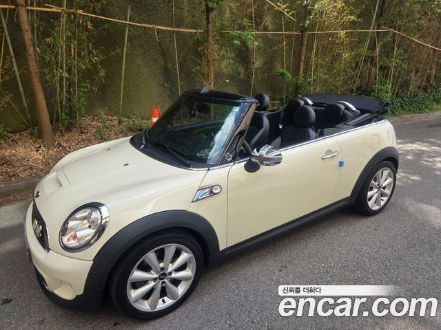 Mini Cooper Convertible 2012