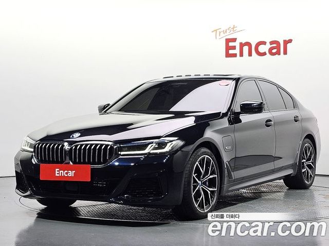 BMW 5-Series 2023