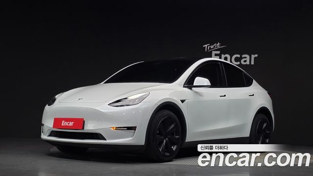 Tesla Model Y 2021