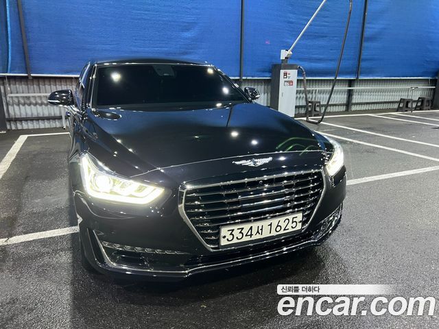 Genesis EQ900 2017