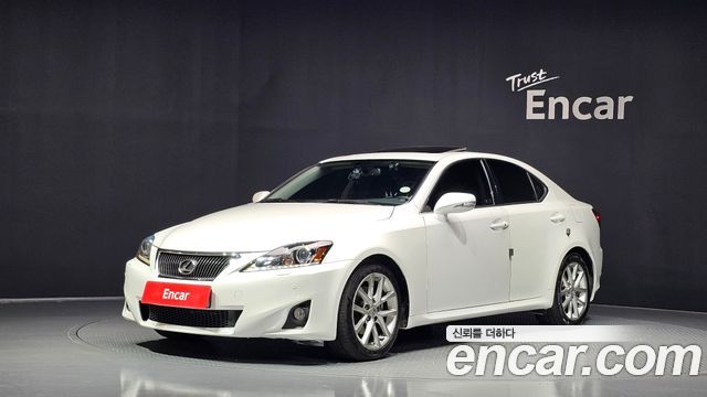Lexus IS 2011