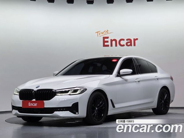 BMW 5-Series 2023