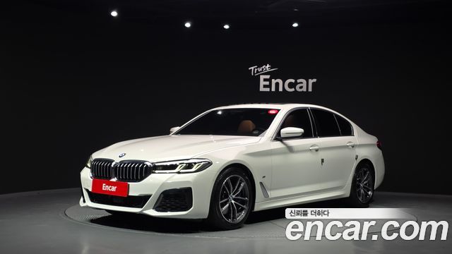 BMW 5-Series 2023