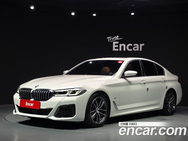 BMW 5-Series 2023