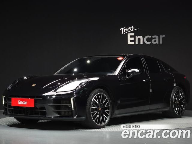 Porsche Panamera 2025