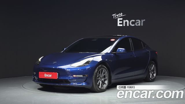 Tesla Model 3 2022