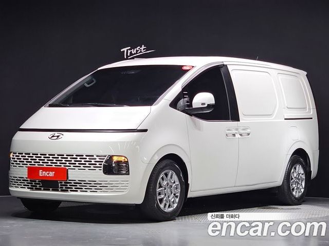 Hyundai Staria 2021